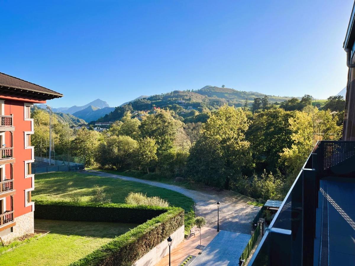 Cangas De Onis A Orillas Del Rio Sella Ngoại thất bức ảnh