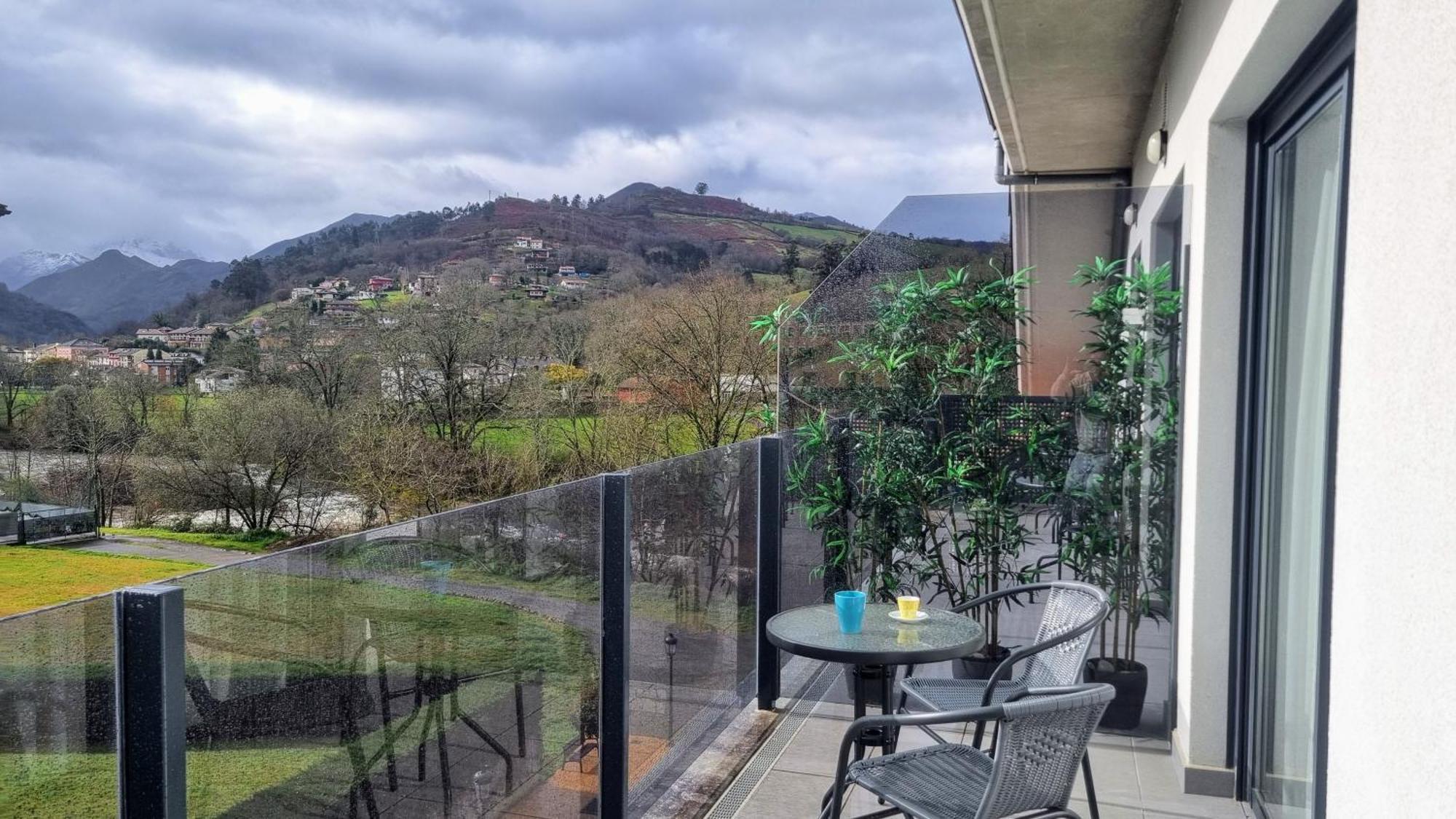 Cangas De Onis A Orillas Del Rio Sella Ngoại thất bức ảnh