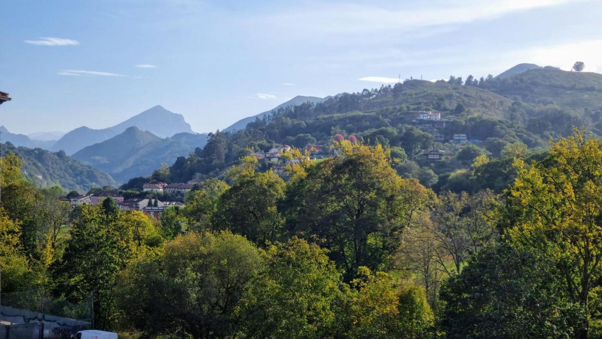 Cangas De Onis A Orillas Del Rio Sella Ngoại thất bức ảnh